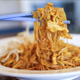 F1 Pad Thai
