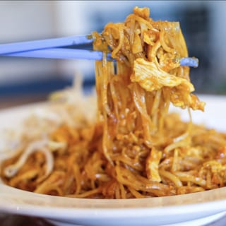 F1 Pad Thai